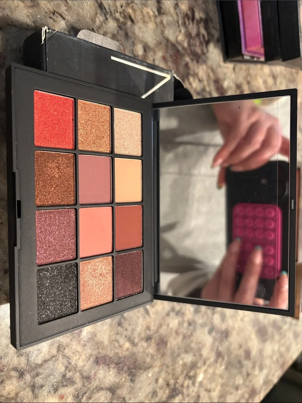 NARS Extreme Effects Eyeshadow Palette - Black Packaging